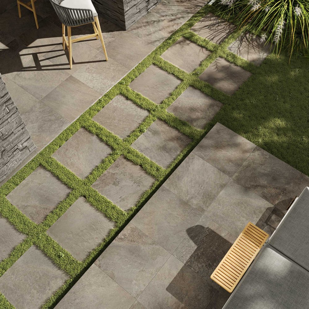 Aextra 20 pavers in grass