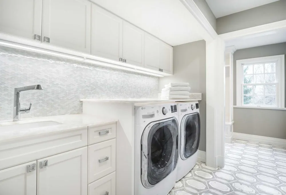 An Artistic Laundry Room